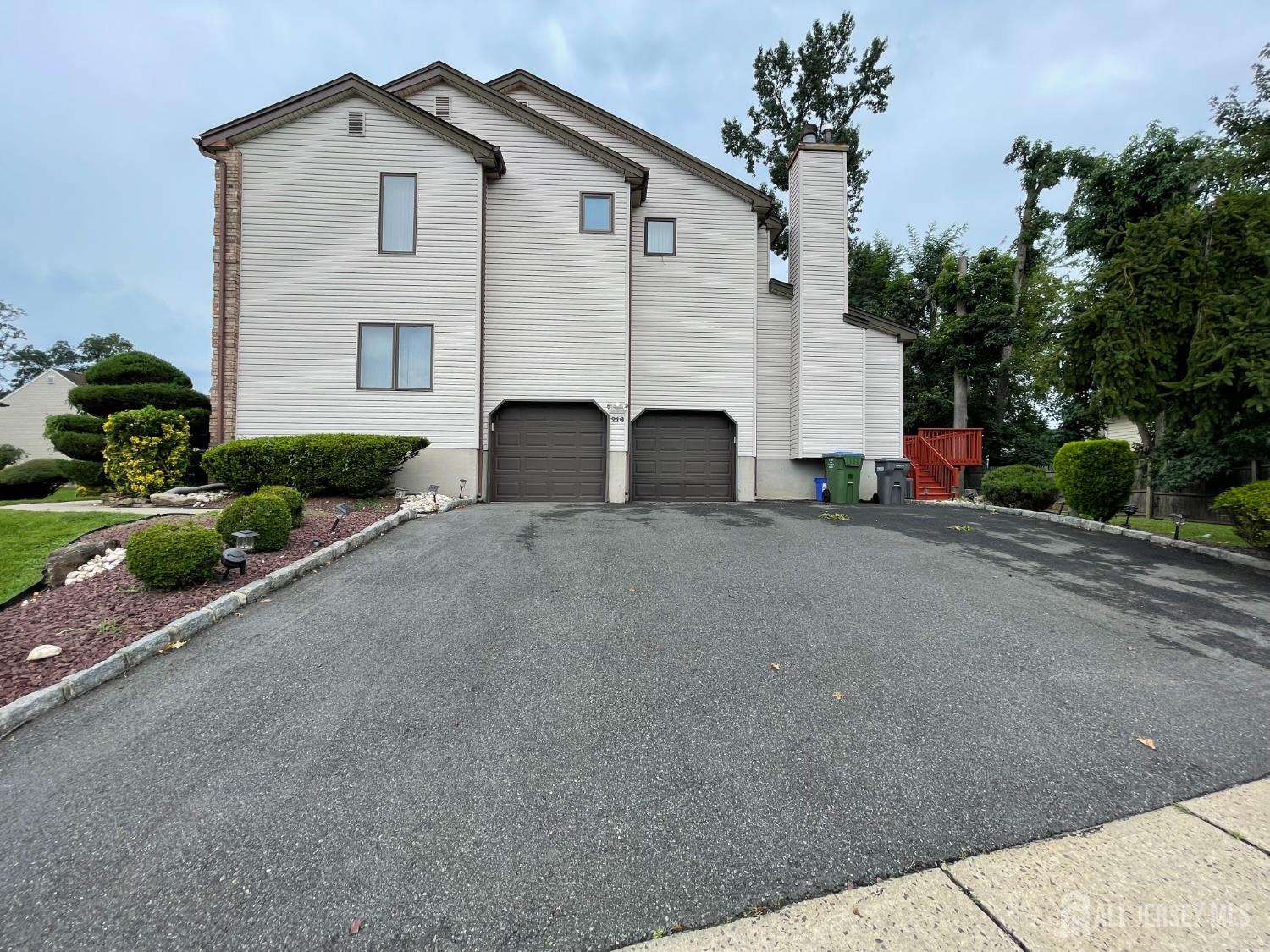 216 Fletcher St, Edison, NJ 08820 photo