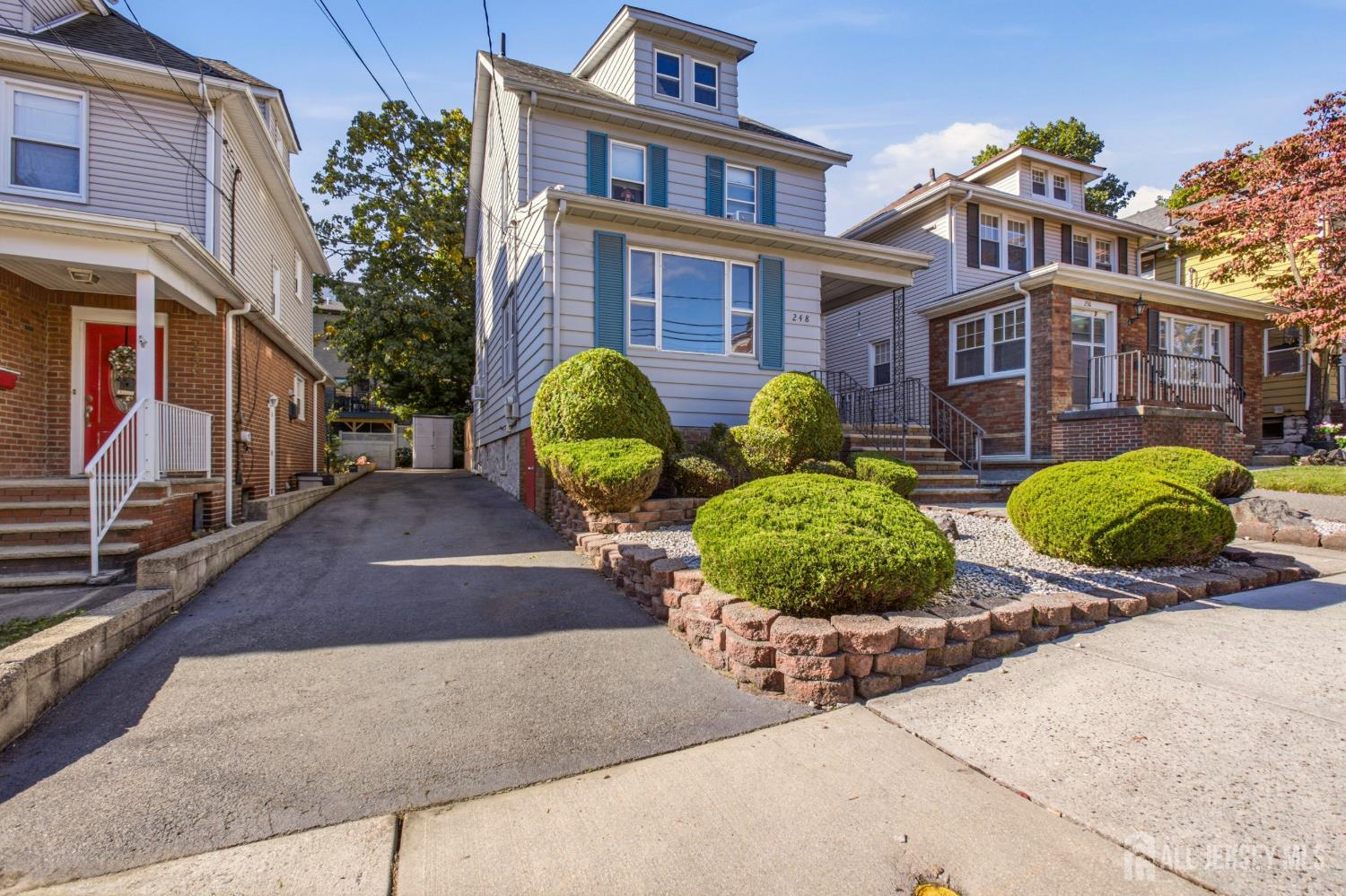 248 Tom Hunter Rd, Fort Lee, NJ 07024 photo