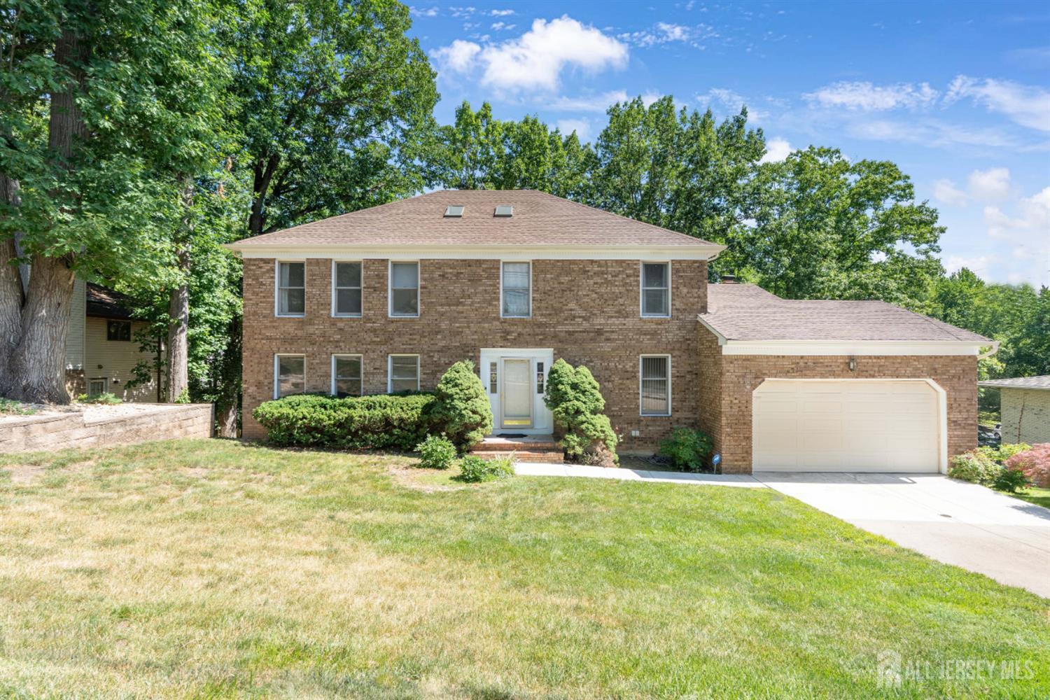 265 Edlys Ln, North Brunswick, NJ 08902 photo