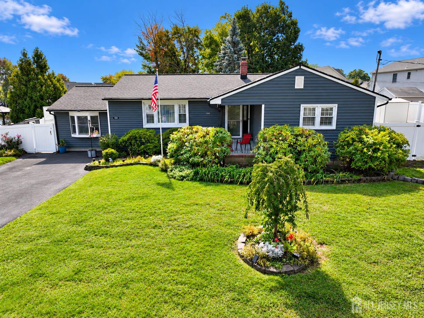 166 Burlington Ave, Spotswood, NJ 08884