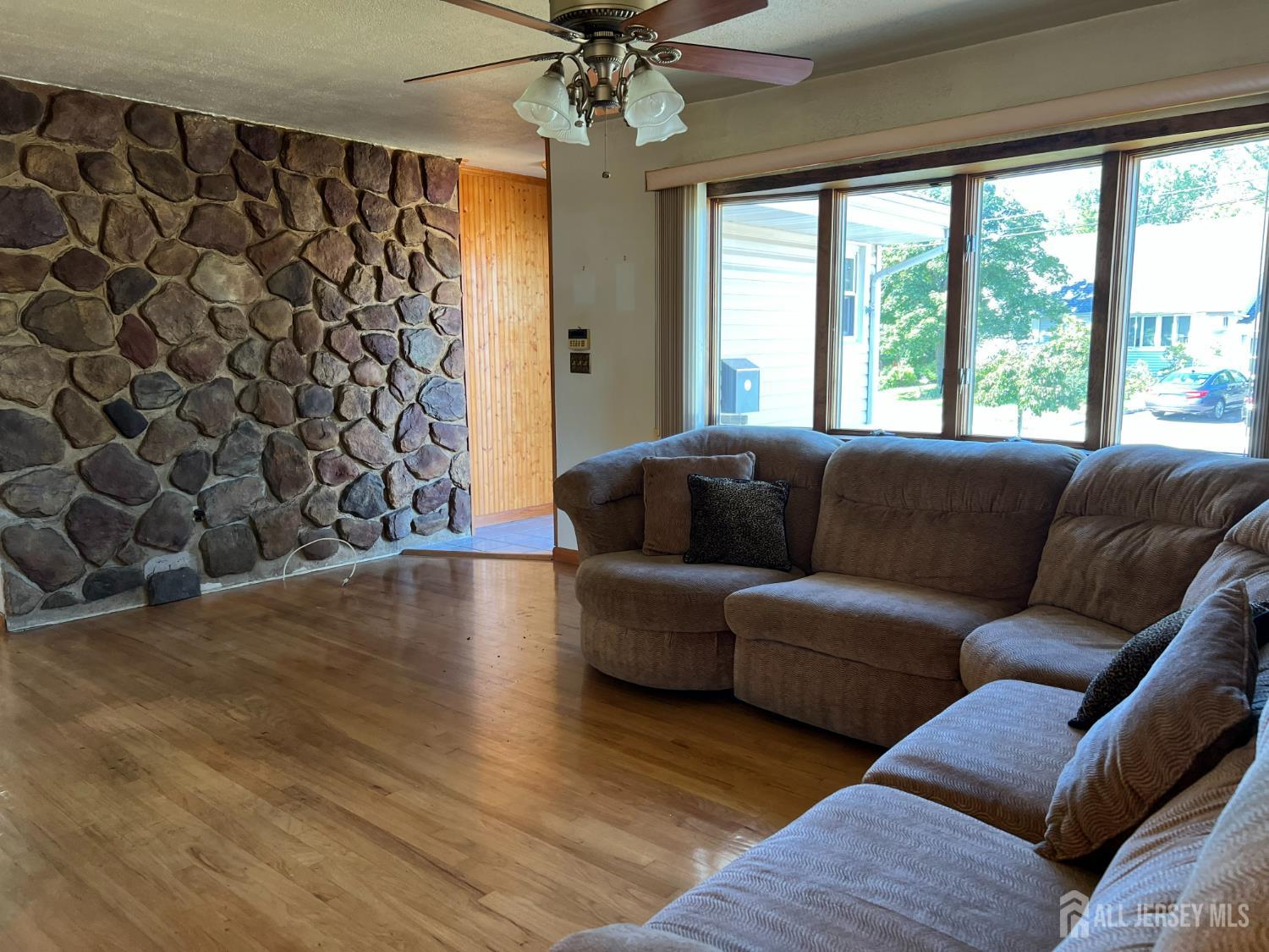 31 Mercer Rd, Old Bridge, NJ 08857 photo