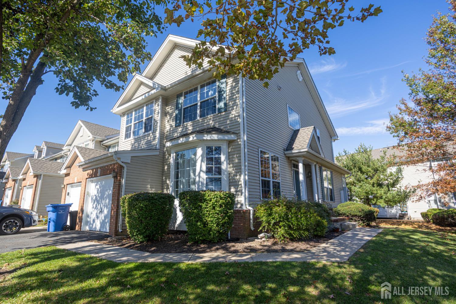 39 Puchala Dr, Sayreville, NJ 08859