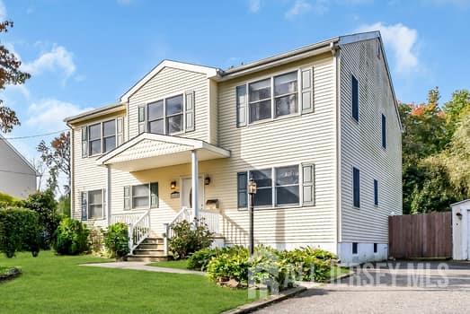 652 Brookside Dr, Middletown, NJ 07718 photo