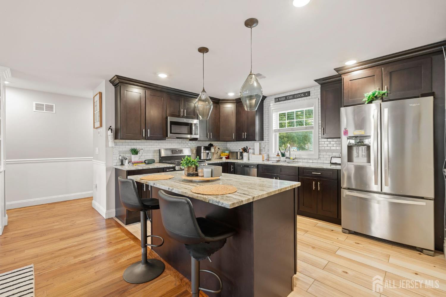 322 Mcguire Pl, Perth Amboy, NJ 08861 photo