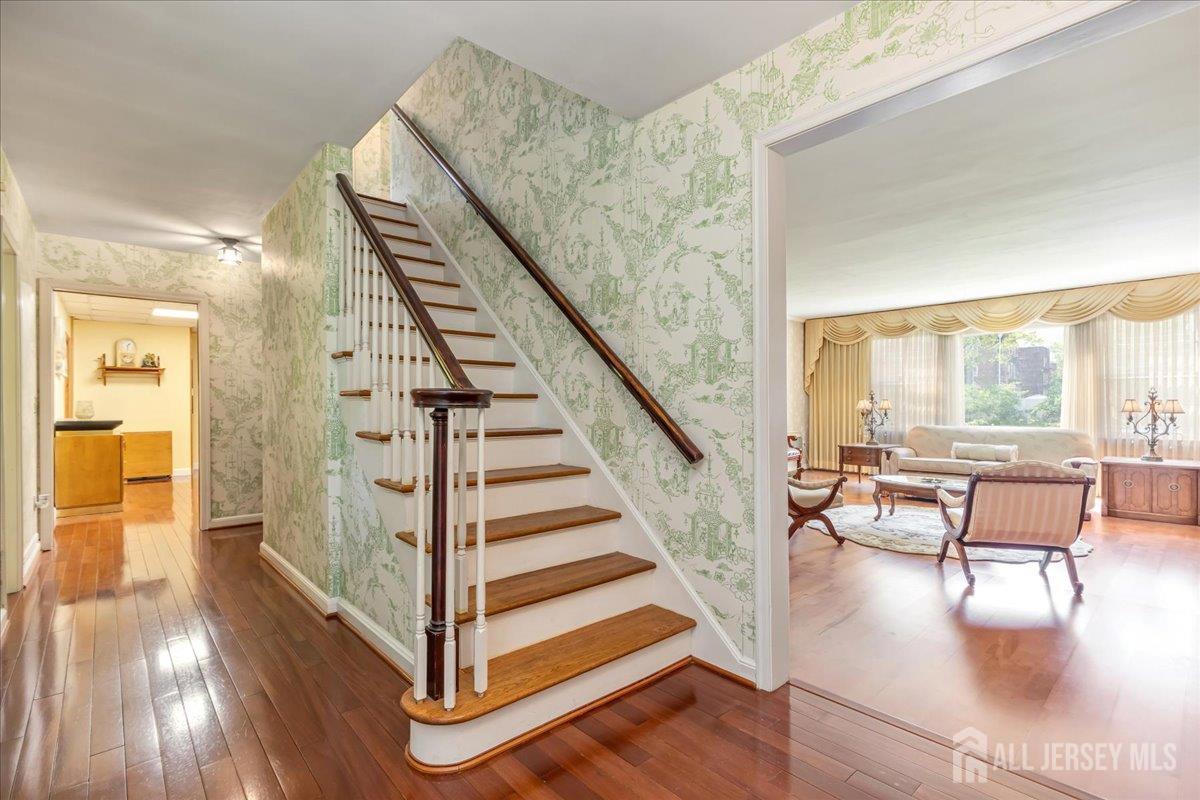 544 W 8th St, Plainfield, NJ 07060 photo