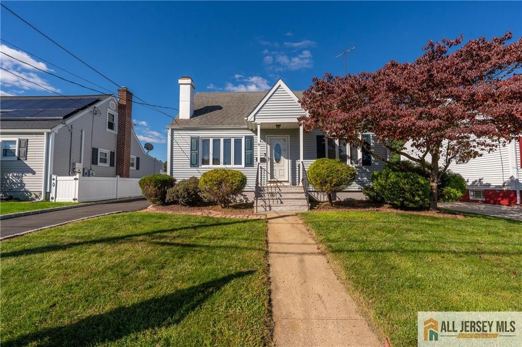 18 Roseland Pl, North Brunswick, NJ 08902