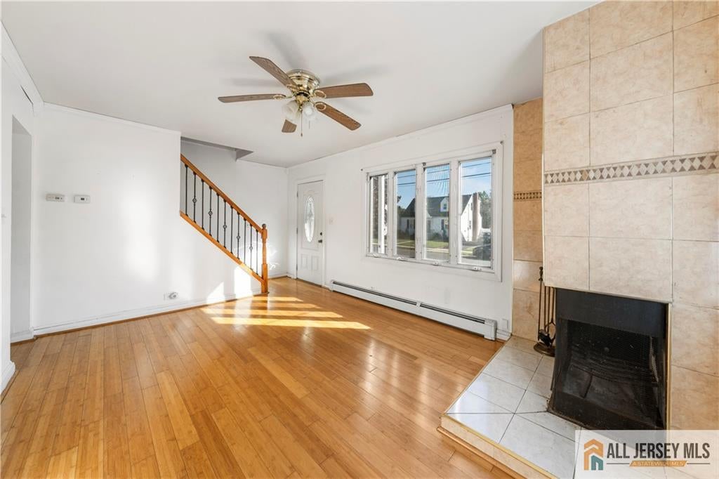 18 Roseland Pl, North Brunswick, NJ 08902 photo