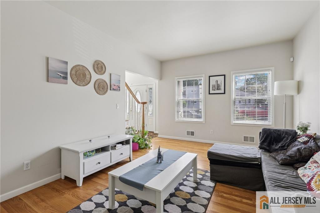 150 Carolyn Ave, Colonia, NJ 07067 photo