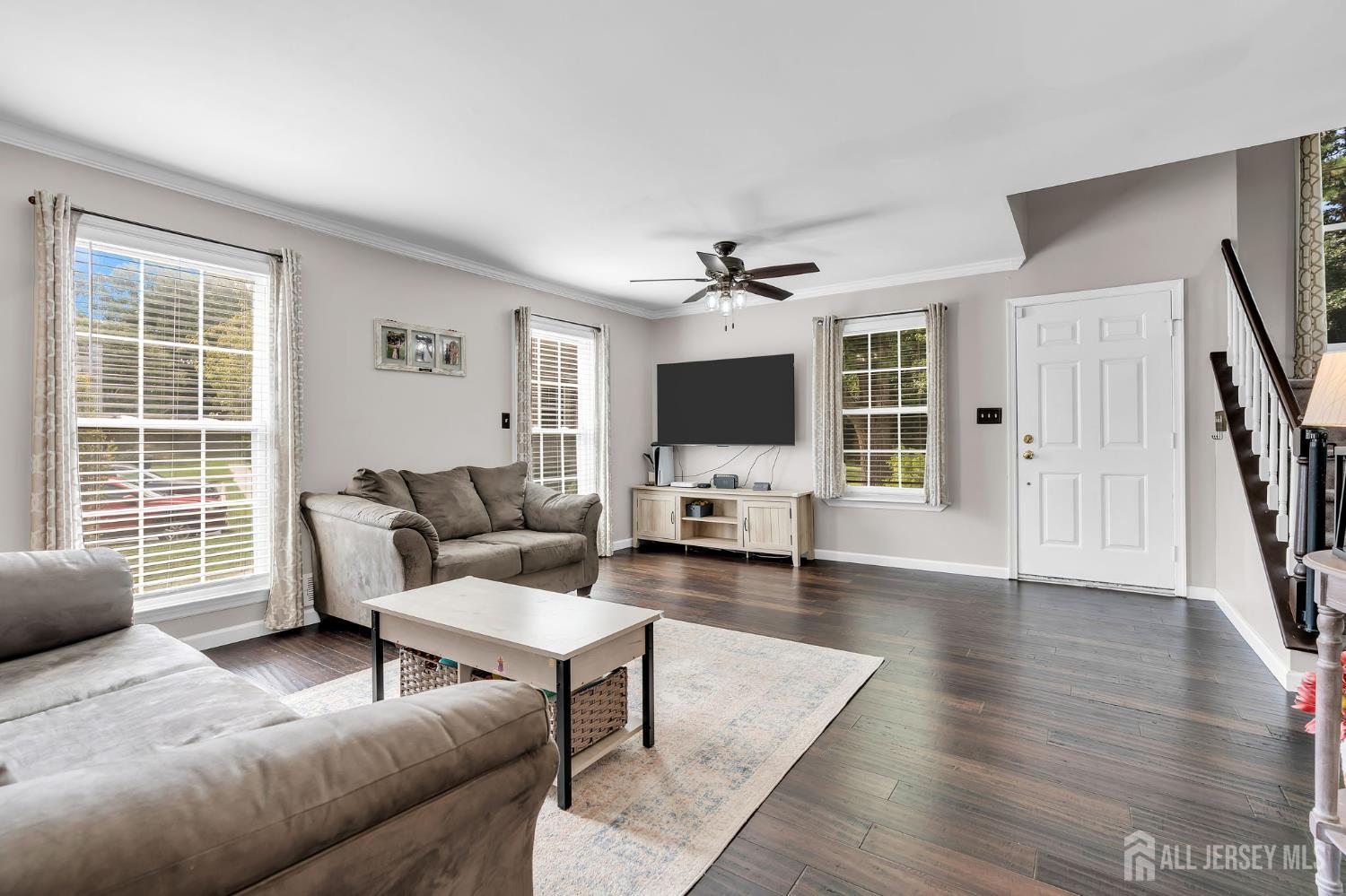 49 Lantern Ln, Sayreville, NJ 08872 photo