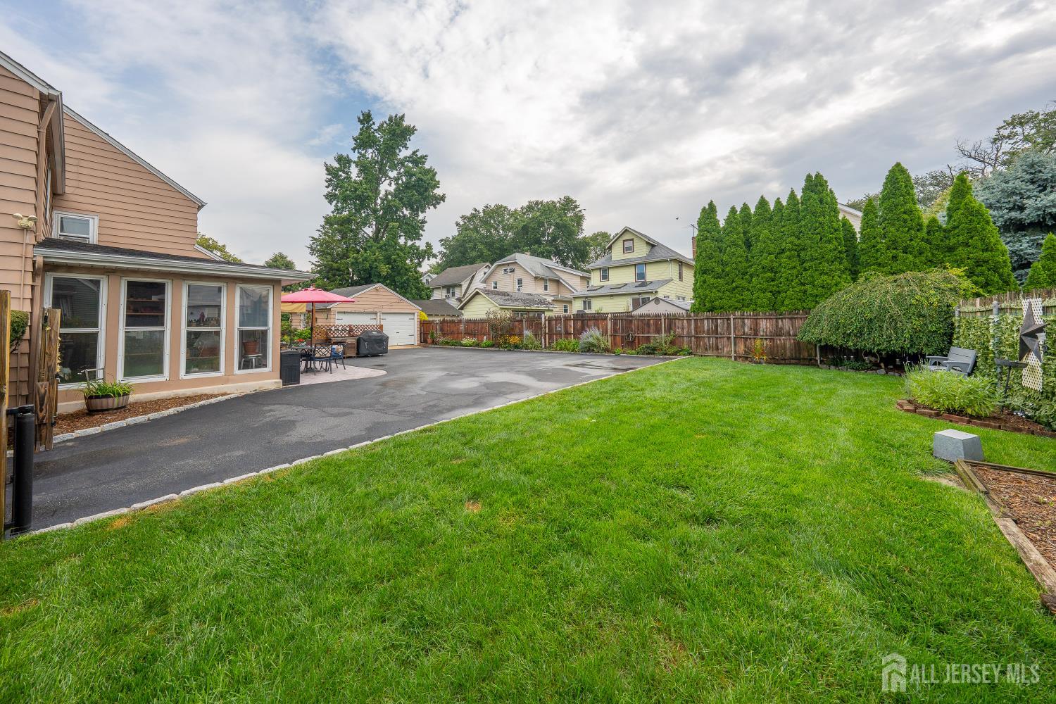 719 Locust, Roselle Park, NJ 07204 photo
