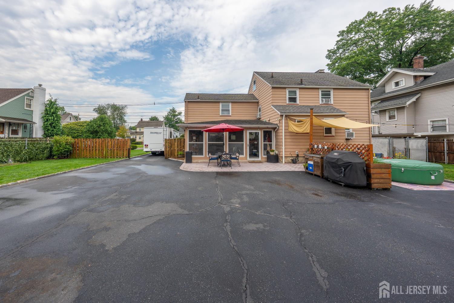 719 Locust, Roselle Park, NJ 07204 photo