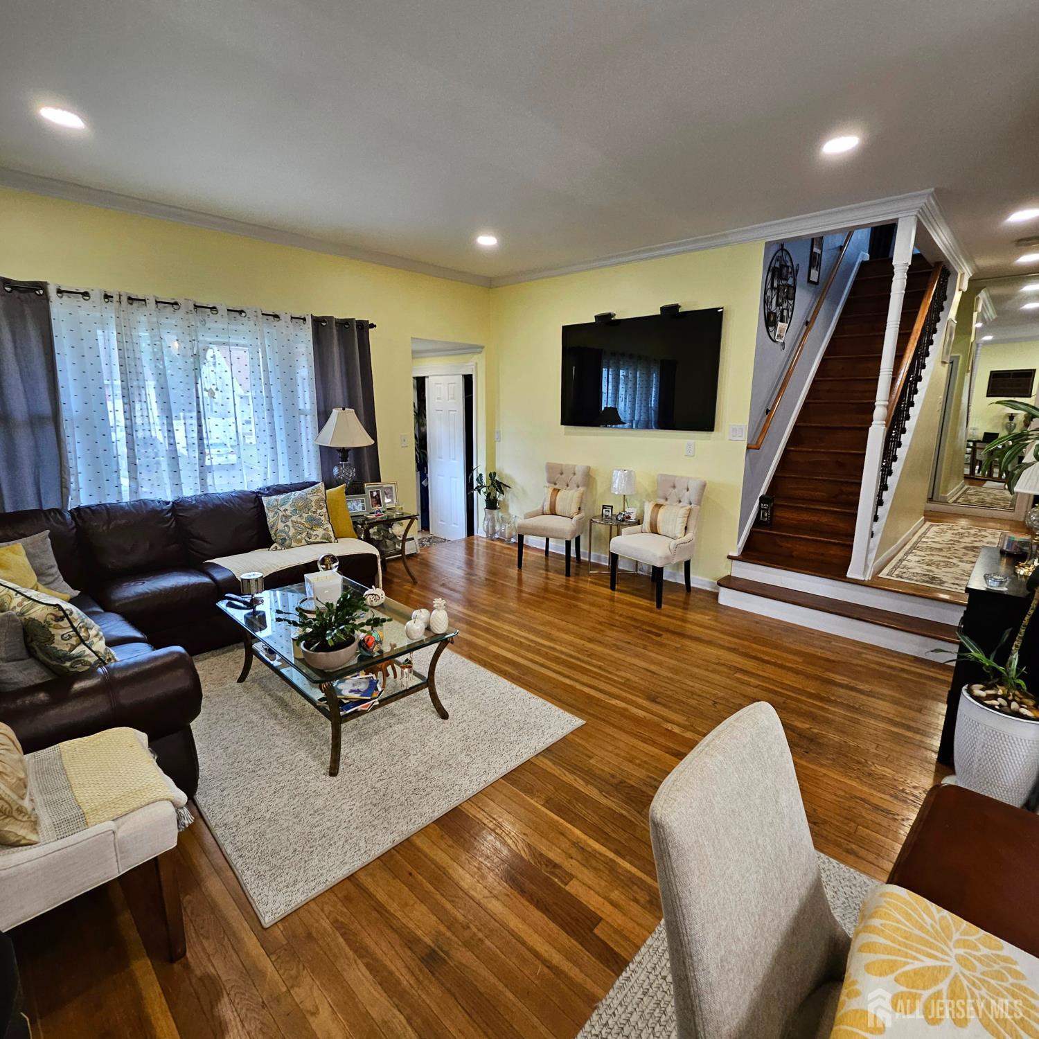 136 Isabelle St, Menlo Park Terrace, NJ 08840 photo