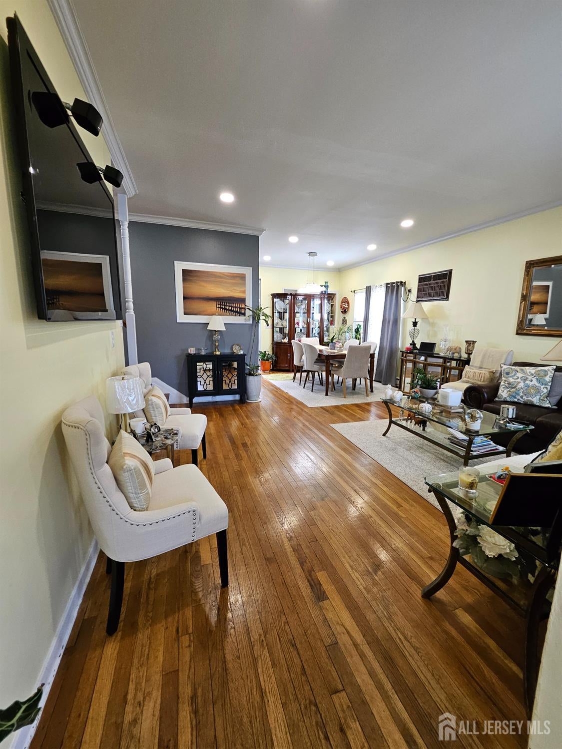 136 Isabelle St, Menlo Park Terrace, NJ 08840 photo