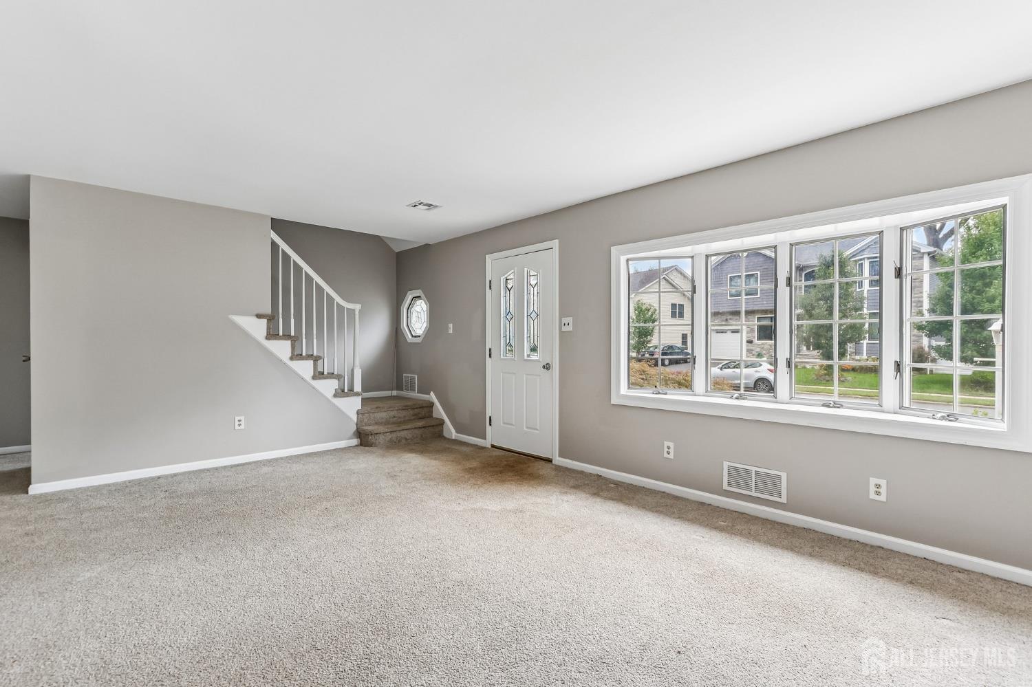 33 Caldwell Rd, Edison, NJ 08817 photo