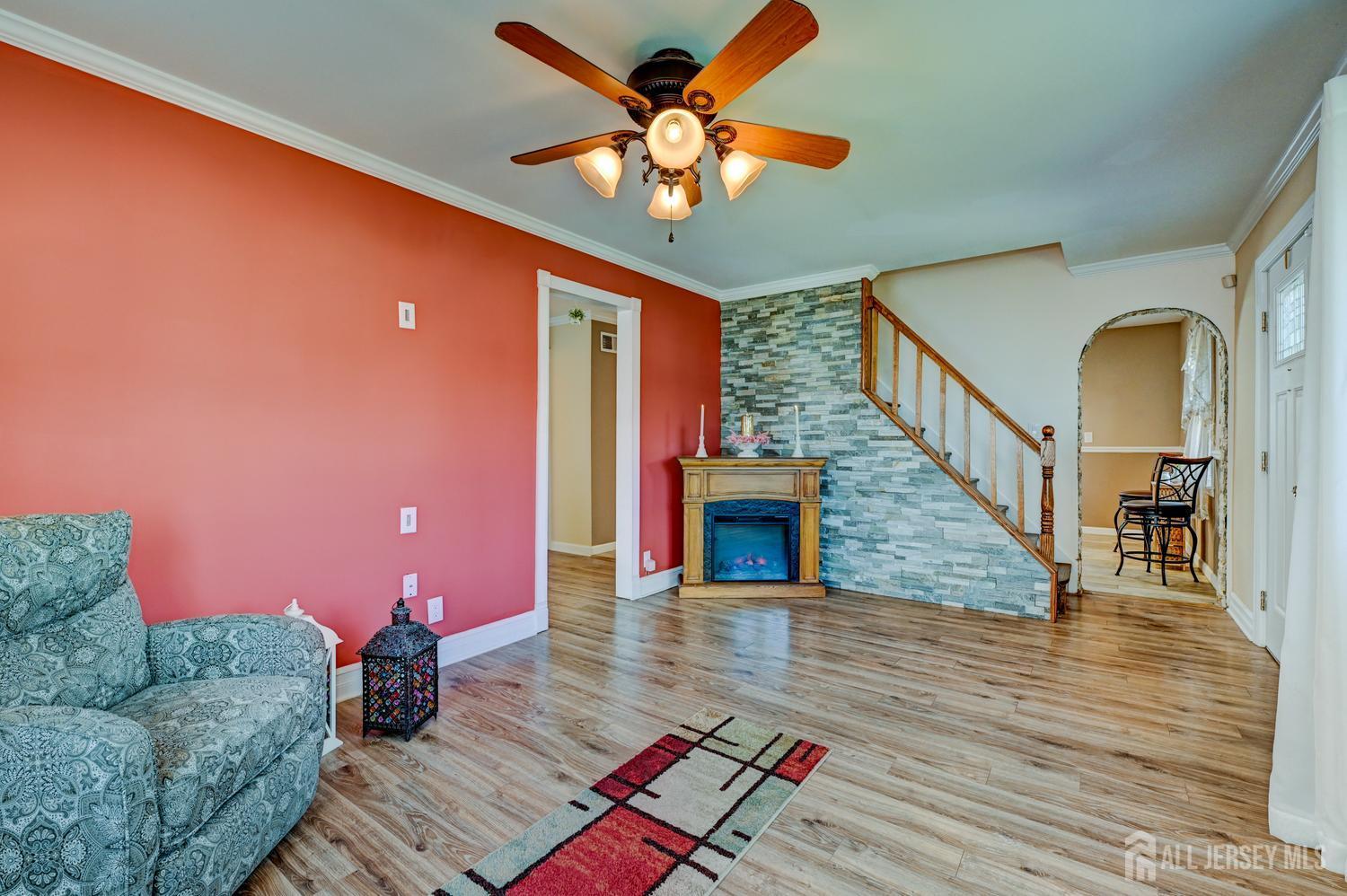 416 Giles Ave, Middlesex, NJ 08846 photo
