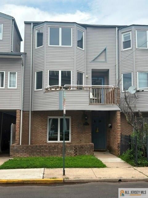 55 Delafield St, New Brunswick, NJ 08901