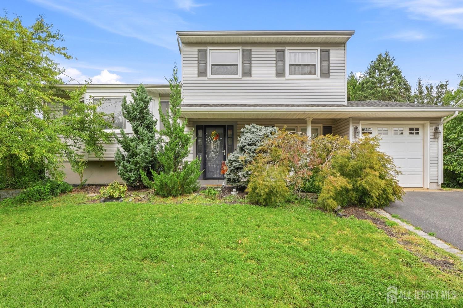 19 Barton Rd, Old Bridge, NJ 08857