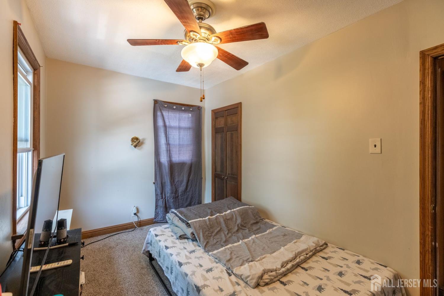 73 Nichol Ave, New Brunswick, NJ 08901 photo