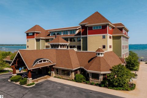Condominium in Traverse City MI 2035 US-31 N.jpg