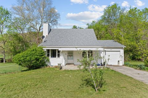 Single Family Residence in Frankfort KY 13955 Swallowfield Road.jpg