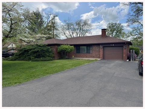 Single Family Residence in Frankfort KY 1042 Chickasaw Trail.jpg
