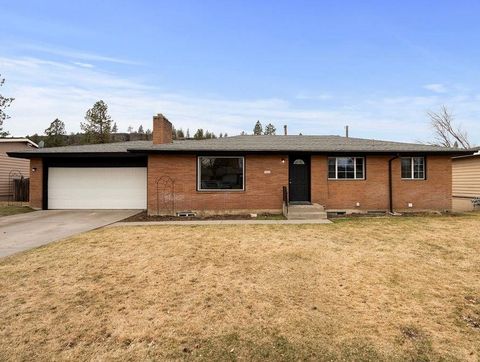 Single Family Residence in Spokane WA 7223 Claney Ct.jpg