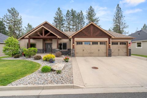 Single Family Residence in Spokane WA 1220 E Fireside Ln.jpg