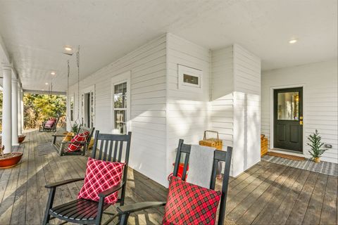 Single Family Residence in Spokane WA 10803 S Freya Rd 8.jpg