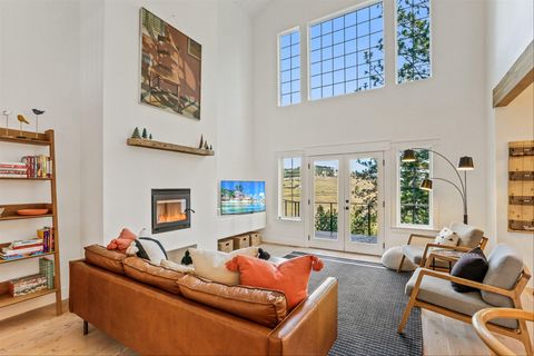 Single Family Residence in Spokane WA 10803 S Freya Rd 13.jpg