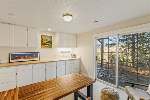 Single Family Residence in Spokane WA 10803 S Freya Rd 46.jpg