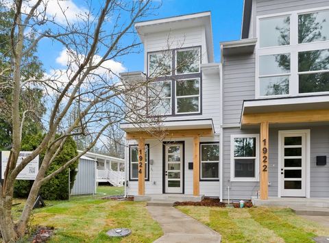 Townhouse in Spokane WA 1924 E 37th Ave.jpg