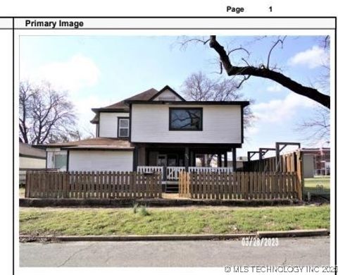 Single Family Residence in Okmulgee OK 408 E 7th Street.jpg