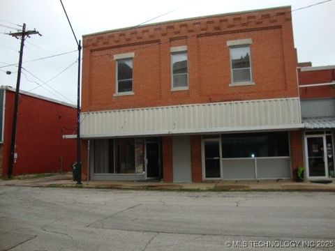 Office in Okmulgee OK 209 W 7th Street.jpg