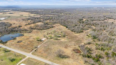  in Morris OK 52 Highway.jpg