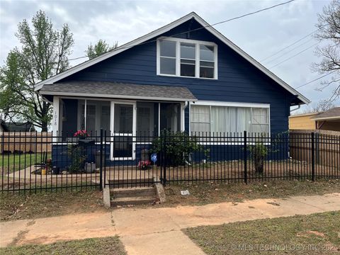 Single Family Residence in Tulsa OK 1018 W 2nd Street.jpg