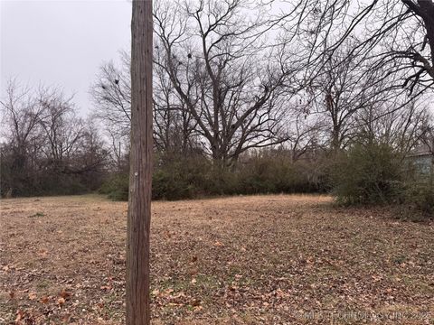 Unimproved Land in Muskogee OK 906 S 3rd Street.jpg