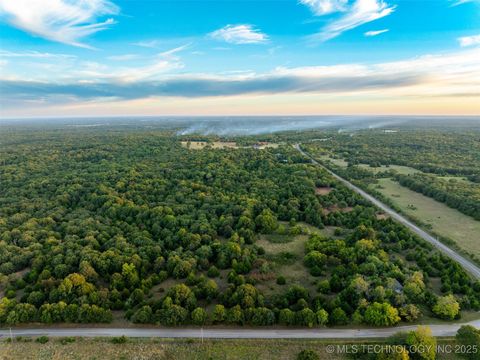 Unimproved Land in Wanette OK 3 E Slaughterville Road.jpg