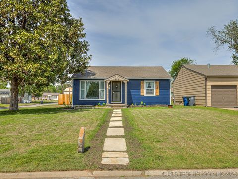 Single Family Residence in Tulsa OK 303 E 45th Court.jpg