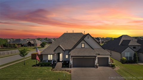 Single Family Residence in Tulsa OK 18510 E 46th Place.jpg