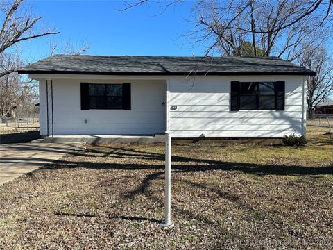 Single Family Residence in Morris OK 103 S 5th Street.jpg