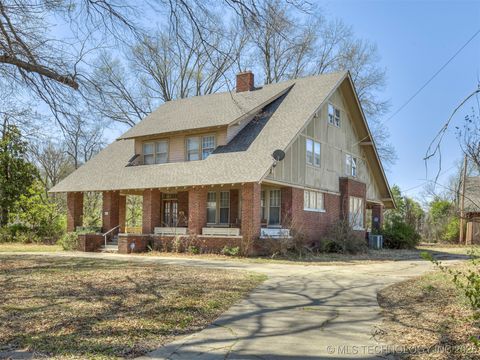 Single Family Residence in Okmulgee OK 820 N Grand Avenue 89.jpg