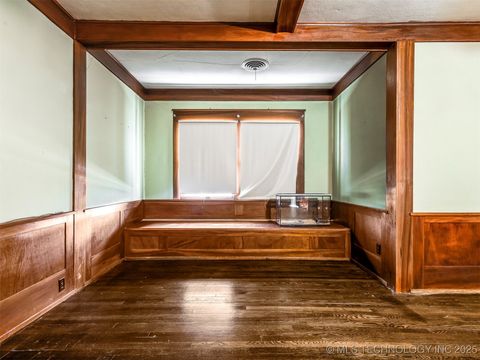 Single Family Residence in Okmulgee OK 820 N Grand Avenue 54.jpg