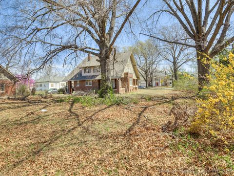 Single Family Residence in Okmulgee OK 820 N Grand Avenue 65.jpg