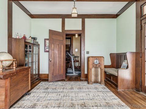Single Family Residence in Okmulgee OK 820 N Grand Avenue 36.jpg