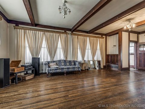 Single Family Residence in Okmulgee OK 820 N Grand Avenue 12.jpg