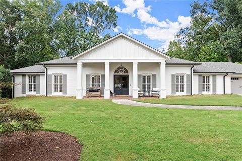 Single Family Residence in Roswell GA 375 Fallen Leaf Lane.jpg