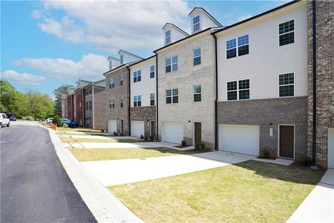 Townhouse in Stone Mountain GA 4956 Villager Lane.jpg