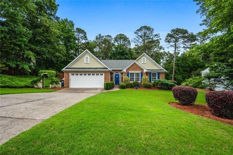 Single Family Residence in Cumming GA 3770 Wake Robin Way.jpg