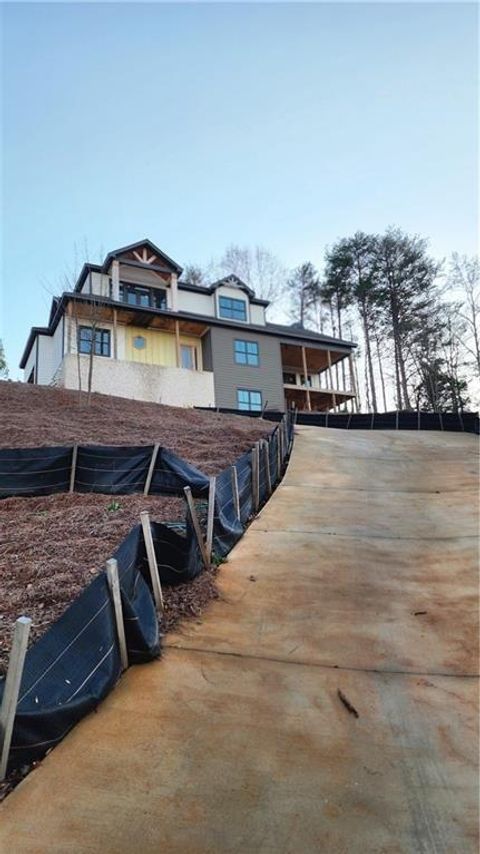 Single Family Residence in Gainesville GA 5465 Chestatee Landing Way.jpg