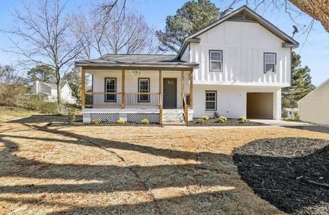 Single Family Residence in Grayson GA 1382 Bennett Road.jpg
